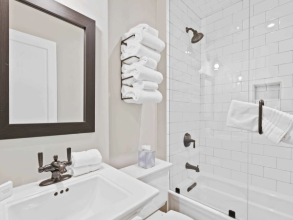 Beaver Creek Luxury Vacation Accommodation 200 Yard to Lift